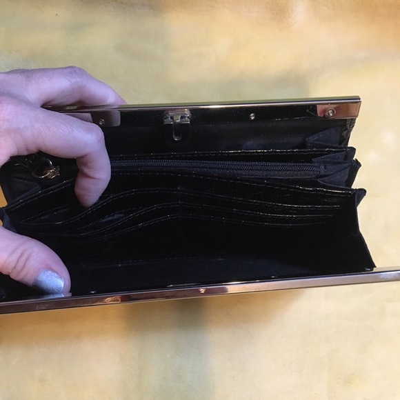 ✨HOST PICK✨ Black clutch purse - Picture 8 of 9